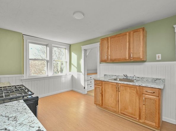 23 Ashton St., Worcester MA 01605