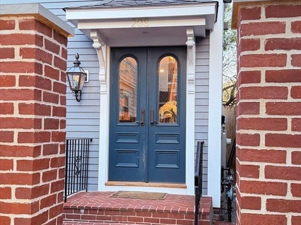 208 Windsor Street, Cambridge MA 02139