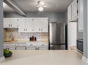 5 Linda Ln 34, Boston MA 02125