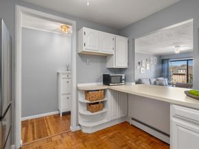 5 Linda Ln 34, Boston MA 02125