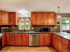 81 Causeway Terrace, Leominster MA 01453