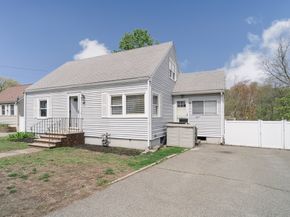 367 Lynnfield St, Peabody MA 01960