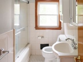 367 Lynnfield St, Peabody MA 01960