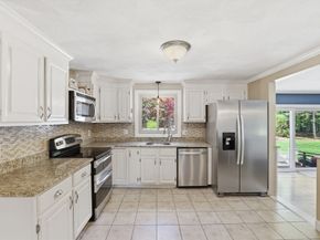 5 Brook St, Middleboro MA 02346