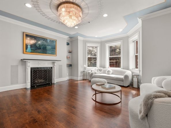 61 Saint Botolph St 61, Boston MA 02116