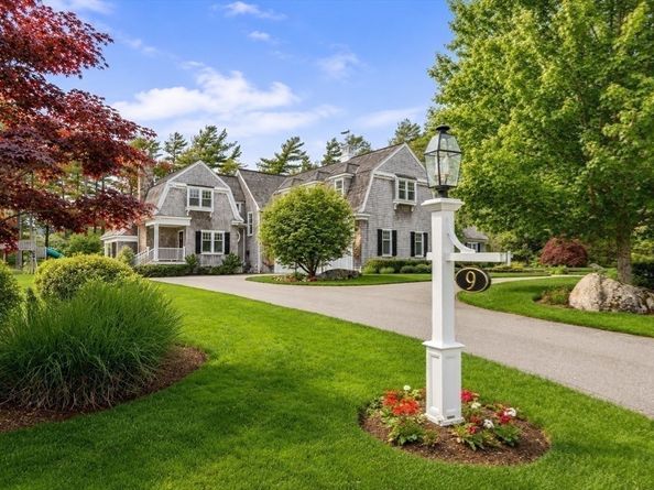 9 High Ridge Drive, Mattapoisett MA 02739