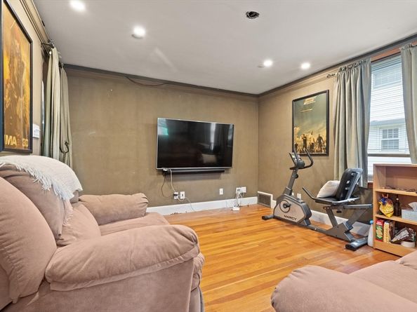58 Horne Ave, Medford MA 02155