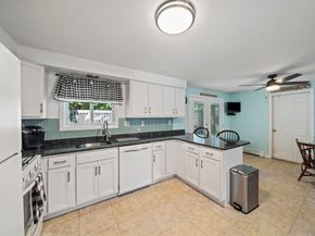 6 Country Way, Marshfield MA 02050