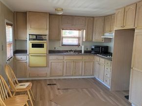 252 Newbury 58, Peabody MA 01960