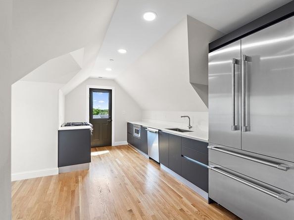 12 Foskett St 3, Somerville MA 02144