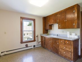 106-108 Chestnut St, Southbridge MA 01550