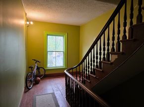 4 Home St, Worcester MA 01609