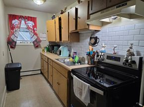 4 Home St, Worcester MA 01609