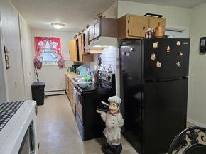 4 Home St, Worcester MA 01609