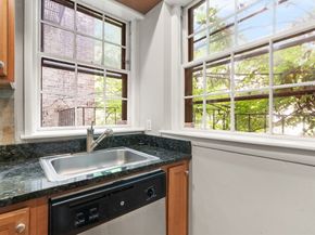 78 Phillips St 3, Boston MA 02114