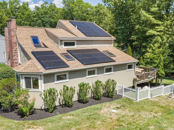 7 Sherborne Cir, Ashland MA 01721