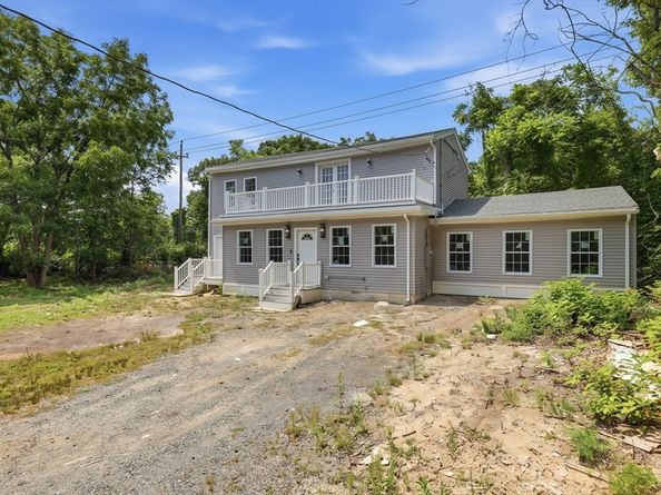 26 Parallel St, Salem MA 01970
