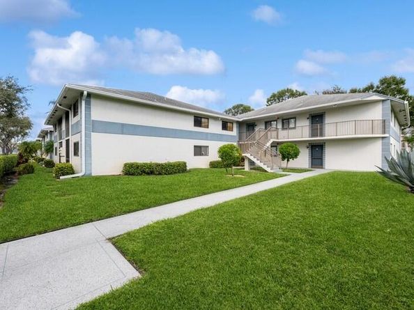 15342 Lakes Of Delray Boulevard 94, Delray Beach FL 33484