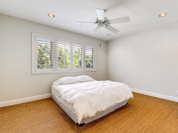 1833 SE 7th St, Fort Lauderdale FL 33316