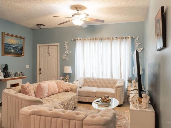 3332 Confetti Ln, Margate FL 33063