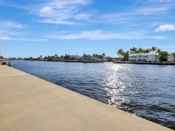 3025 NE 25th St, Fort Lauderdale FL 33305