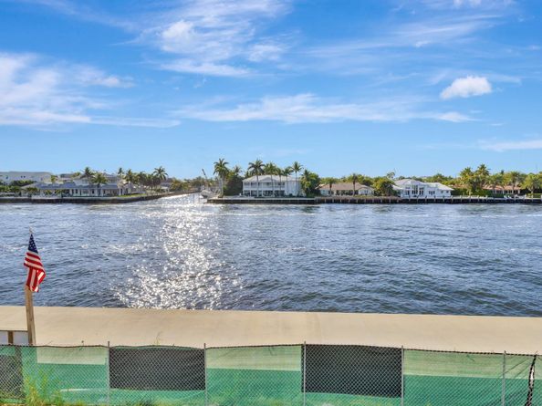 3025 NE 25th St, Fort Lauderdale FL 33305