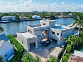 3025 NE 25th St, Fort Lauderdale FL 33305
