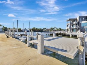 3025 NE 25th St, Fort Lauderdale FL 33305