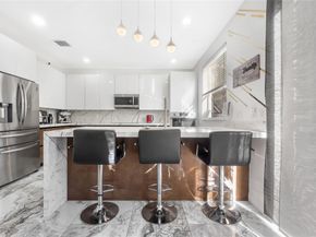 9526 NW 52nd Pl, Coral Springs FL 33076