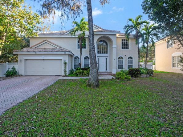 9526 NW 52nd Pl, Coral Springs FL 33076