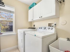 9526 NW 52nd Pl, Coral Springs FL 33076