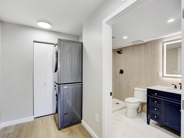 1100 SE 5th Ct 1, Pompano Beach FL 33060