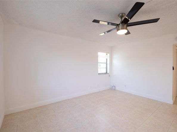 9233 SW 8 Street 222, Boca Raton FL 33428