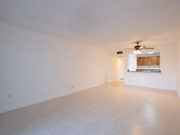 9233 SW 8 Street 222, Boca Raton FL 33428