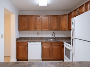 9233 SW 8 Street 222, Boca Raton FL 33428