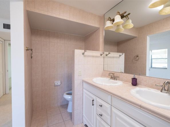 9233 SW 8 Street 222, Boca Raton FL 33428