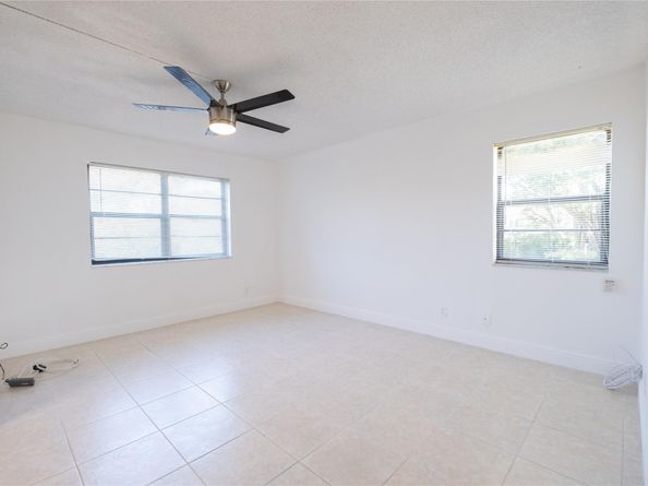 9233 SW 8 Street 222, Boca Raton FL 33428