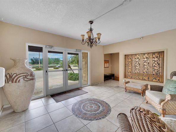 1401 S Ocean Dr 701, Hollywood FL 33019