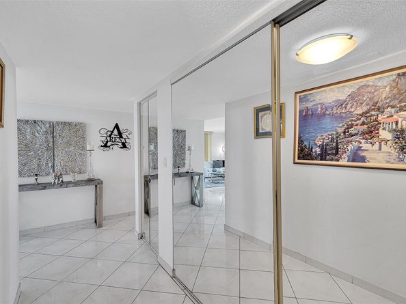 1401 S Ocean Dr 701, Hollywood FL 33019