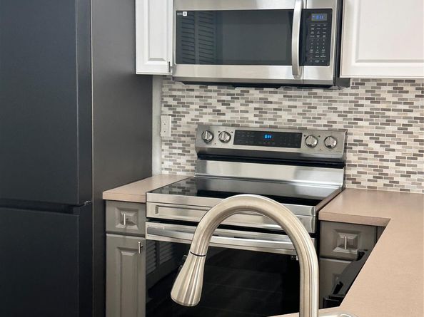 6492 W Sample Rd 6492, Pompano Beach FL 33067