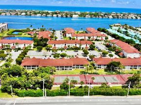 106 Half Moon Circle B1, Hypoluxo FL 33462