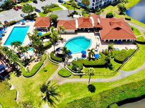 106 Half Moon Circle B1, Hypoluxo FL 33462