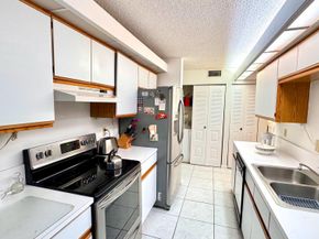 106 Half Moon Circle B1, Hypoluxo FL 33462