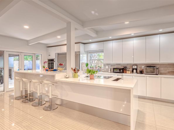 2642 Barbara Dr, Fort Lauderdale FL 33316