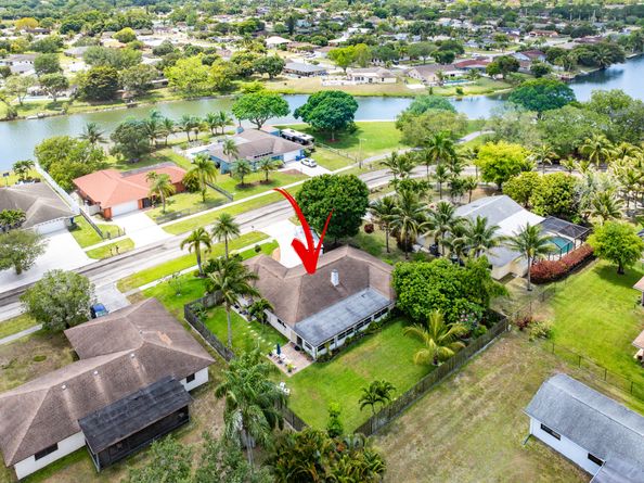 124 Rivera Avenue, Royal Palm Beach FL 33411