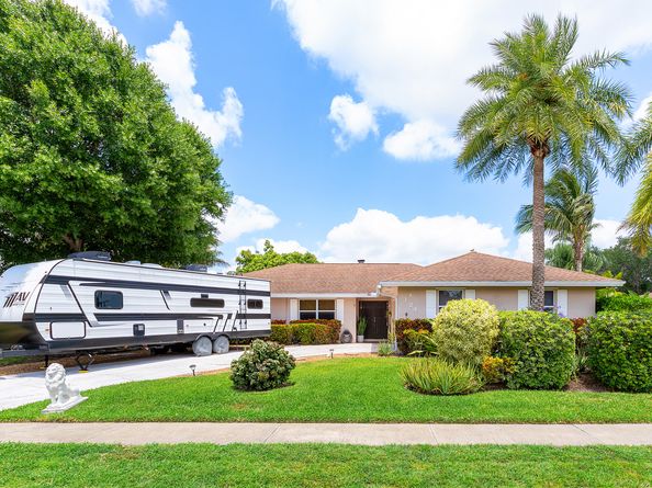 124 Rivera Avenue, Royal Palm Beach FL 33411