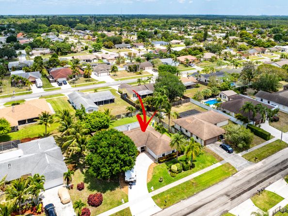 124 Rivera Avenue, Royal Palm Beach FL 33411