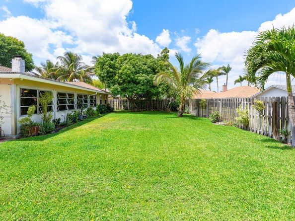 124 Rivera Avenue, Royal Palm Beach FL 33411