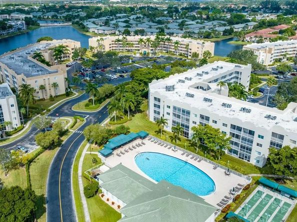 7611 Southampton Ter 211, Tamarac FL 33321