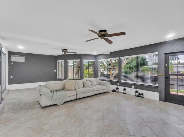 5921 NE 15th Ave, Fort Lauderdale FL 33334
